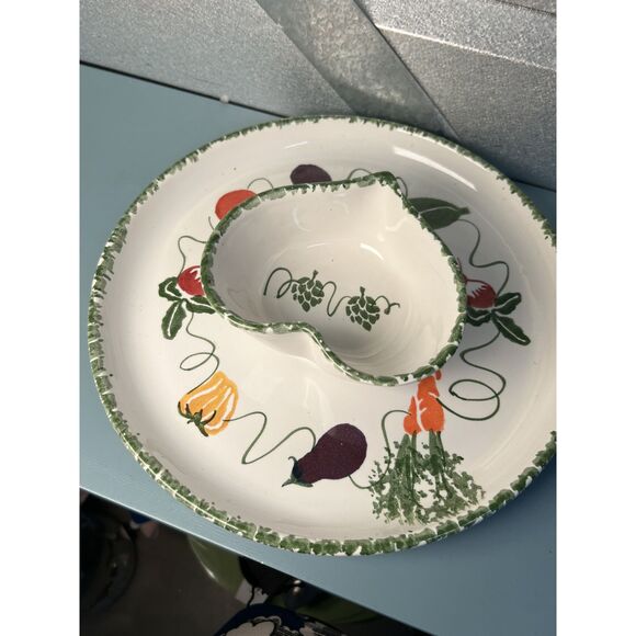 Vintage Chaparral Pottery USA Serving Platter with Heart Bowl – Vegetable Motif - Picture 2 of 7